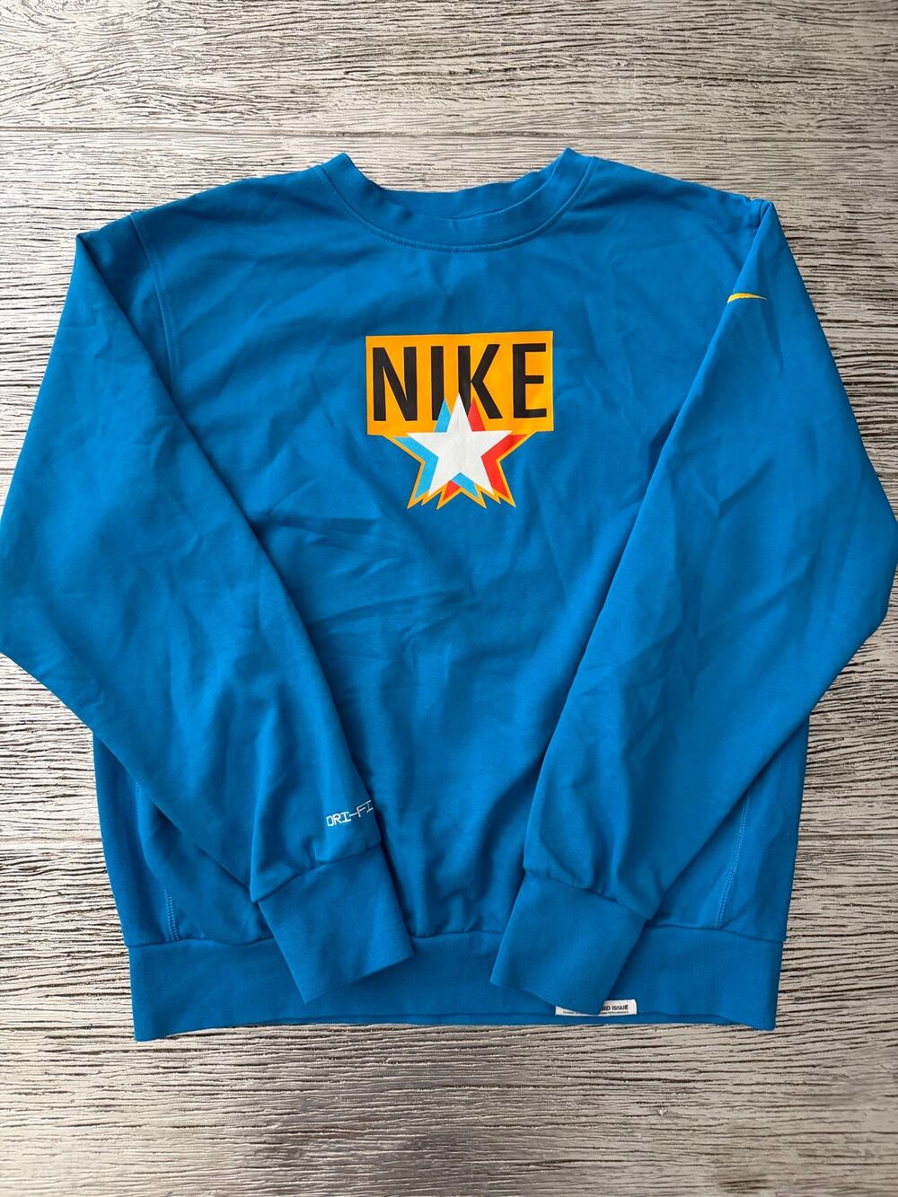 Nike Men’s size M Blue Crewneck Sweatshirt with Star Logo
